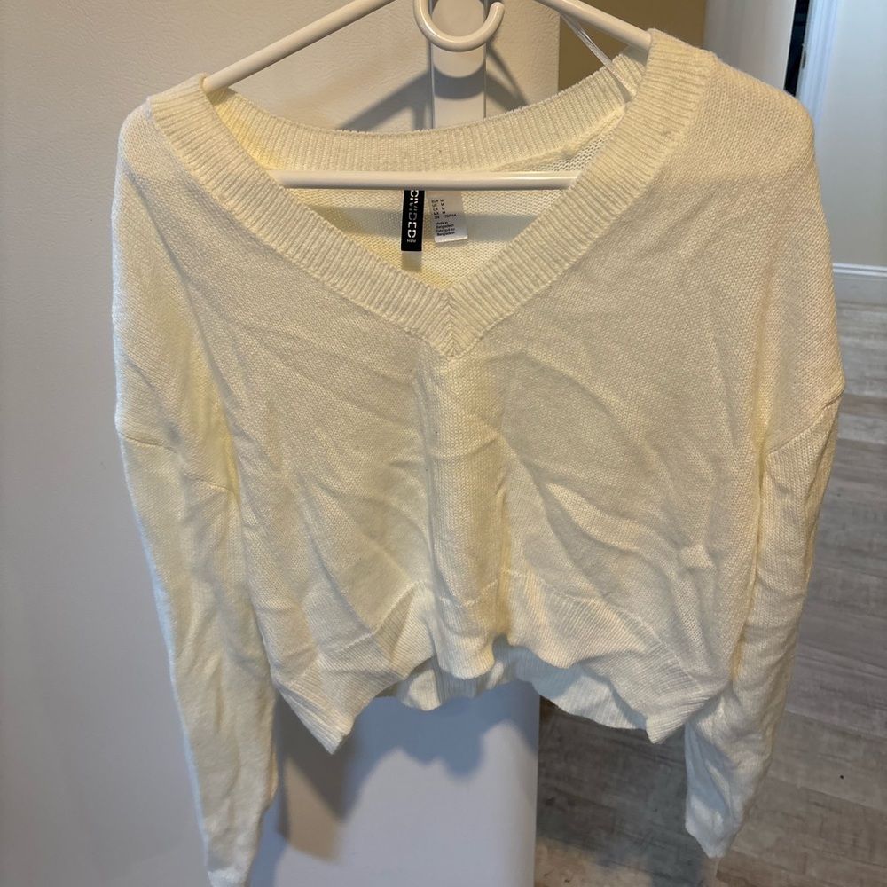 Two H&M cropped Sweaters